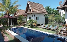 Thai Bungalows-Taipu De Fora